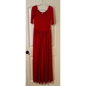 RED FLOOR LENGTH GOWN (1XL)